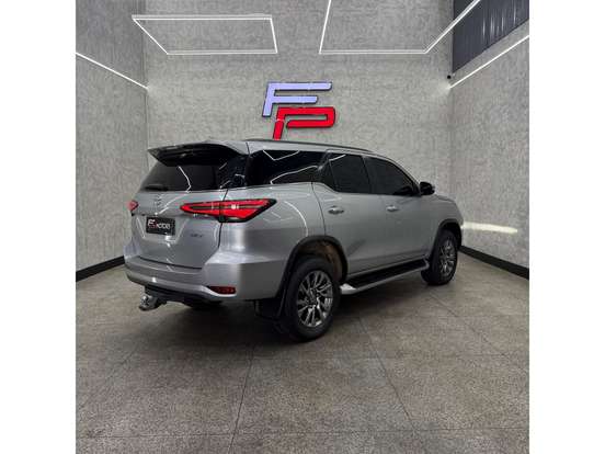 TOYOTA-HILUX SW4-2021