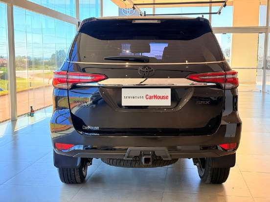 TOYOTA-HILUX SW4-2022