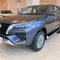 TOYOTA HILUX SW4 2.8 D-4D TURBO DIESEL SRX 7L 4X4 AUTOMÁTICO TOYOTA HILUX SW4 2.8 D-4D TURBO DIESEL SRX 7L 4X4 AUTOMÁTICO