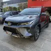 TOYOTA HILUX SW4 2.8 D-4D TURBO DIESEL SRX 7L 4X4 AUTOMÁTICO TOYOTA HILUX SW4 2.8 D-4D TURBO DIESEL SRX 7L 4X4 AUTOMÁTICO