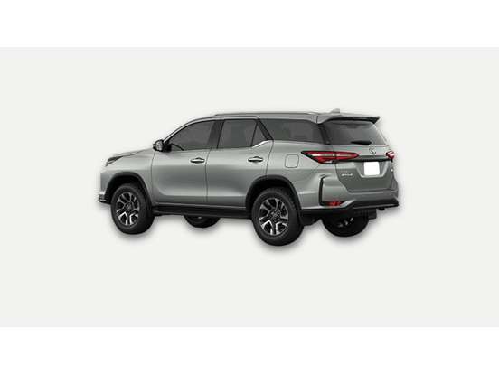 TOYOTA-HILUX SW4-2.8 D-4D TURBO DIESEL SRX PLATINUM 7L 4X4 AUTOMÁTICO TOYOTA-HILUX SW4-2026