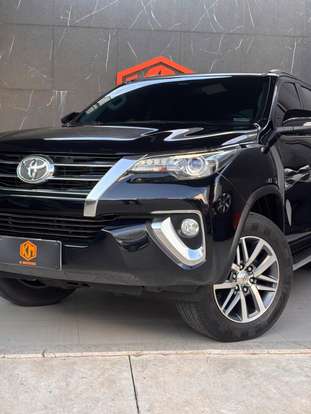 TOYOTA-HILUX SW4-2016