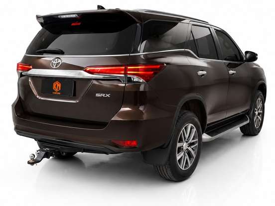 TOYOTA-HILUX SW4-2.8 SRX 4X4 7 LUGARES 16V TURBO INTERCOOLER DIESEL 4P AUTOMÁTICO TOYOTA-HILUX SW4-2019