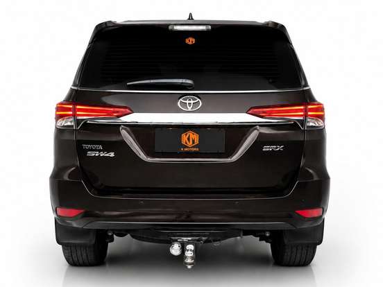 TOYOTA-HILUX SW4-2.8 SRX 4X4 7 LUGARES 16V TURBO INTERCOOLER DIESEL 4P AUTOMÁTICO TOYOTA-HILUX SW4-2019