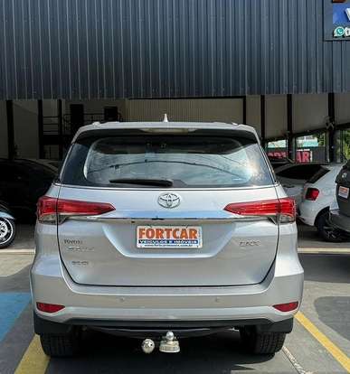 TOYOTA-HILUX SW4-2018