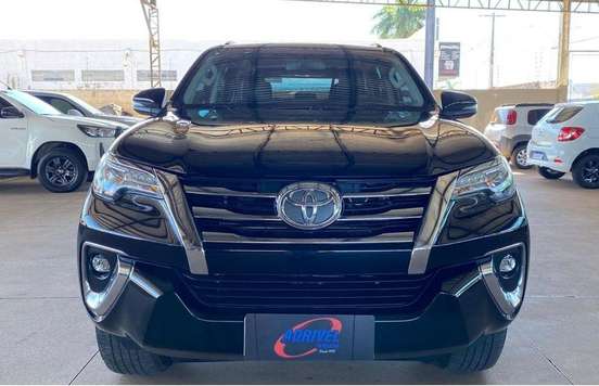 TOYOTA-HILUX SW4-2019