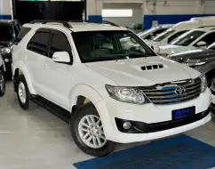 TOYOTA HILUX SW4 3.0 SRV 4X4 16V TURBO INTERCOOLER DIESEL 4P AUTOMÁTICO TOYOTA HILUX SW4 3.0 SRV 4X4 16V TURBO INTERCOOLER DIESEL 4P AUTOMÁTICO