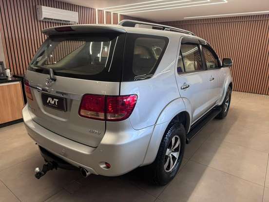 TOYOTA-HILUX SW4-2008