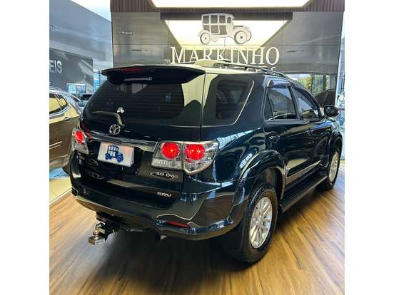 TOYOTA-HILUX SW4-3.0 SRV 4X4 7 LUGARES 16V TURBO INTERCOOLER DIESEL 4P AUTOMÁTICO TOYOTA-HILUX SW4-2012
