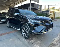 TOYOTA HILUX SW4 4.0 SRX 4X4 7 LUGARES V6 24V GASOLINA 4P AUTOMÁTICO TOYOTA HILUX SW4 4.0 SRX 4X4 7 LUGARES V6 24V GASOLINA 4P AUTOMÁTICO