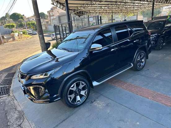 TOYOTA-HILUX SW4-4.0 SRX 4X4 7 LUGARES V6 24V GASOLINA 4P AUTOMÁTICO TOYOTA-HILUX SW4-2016
