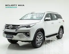 TOYOTA HILUX SW4 4.0 SRX 4X4 7 LUGARES V6 24V GASOLINA 4P AUTOMÁTICO TOYOTA HILUX SW4 4.0 SRX 4X4 7 LUGARES V6 24V GASOLINA 4P AUTOMÁTICO