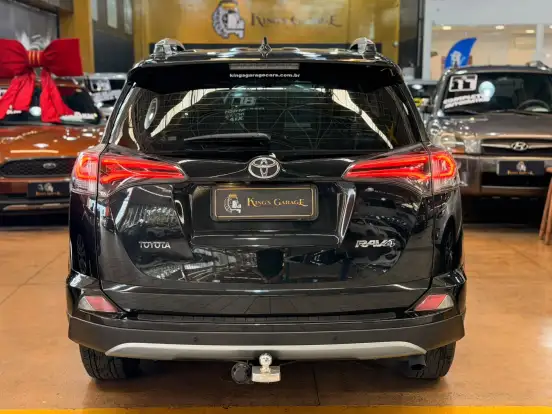 TOYOTA-RAV4-2018
