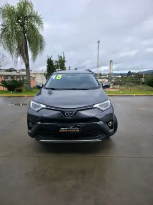 TOYOTA-RAV4-2018