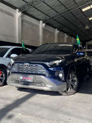 TOYOTA-RAV4-2025