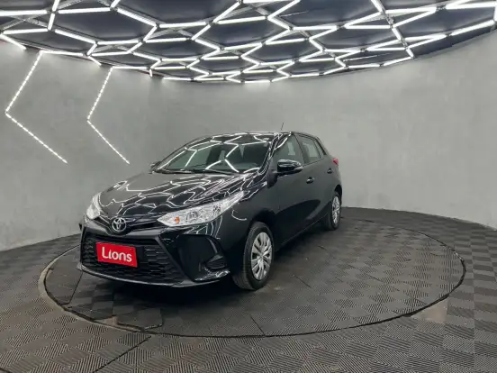 TOYOTA-YARIS-2025