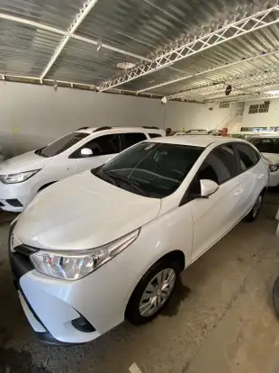 TOYOTA-YARIS-2024