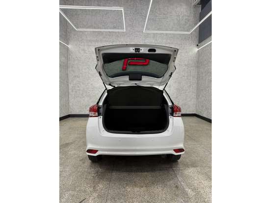 TOYOTA-YARIS-2020