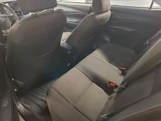 TOYOTA-YARIS-2022