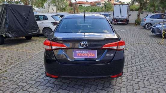 TOYOTA-YARIS-2024