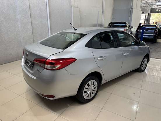 TOYOTA-YARIS-2024