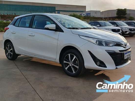 TOYOTA-YARIS-2021