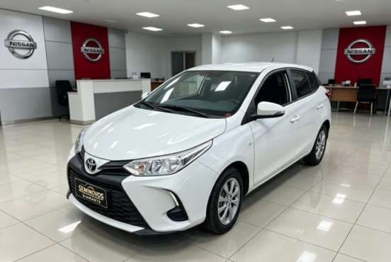 TOYOTA-YARIS-2022