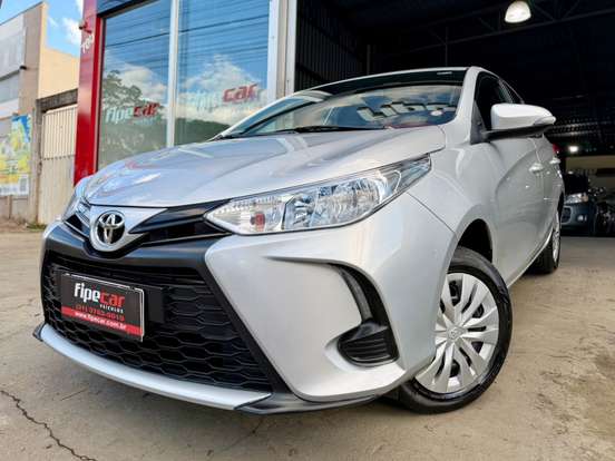 TOYOTA-YARIS-2024