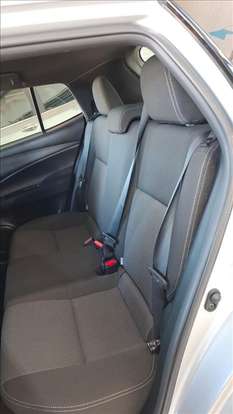 TOYOTA-YARIS-2024