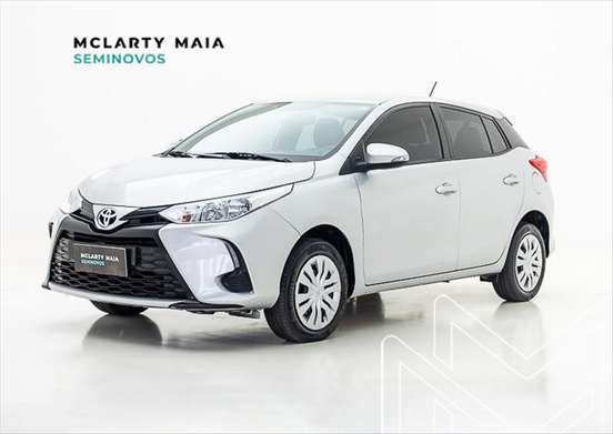 TOYOTA-YARIS-2022