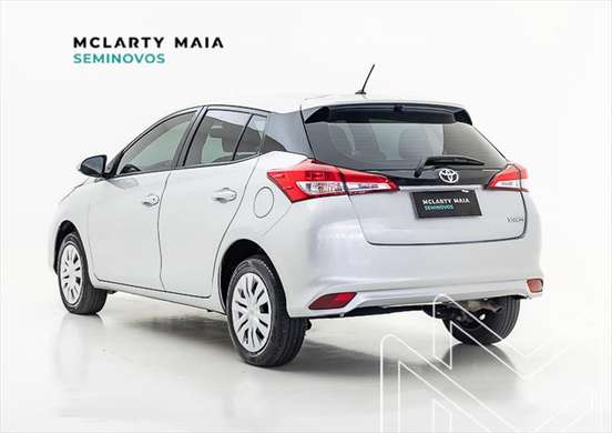 TOYOTA-YARIS-2022