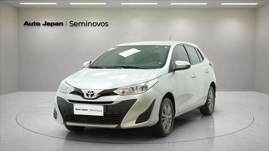TOYOTA-YARIS-2021