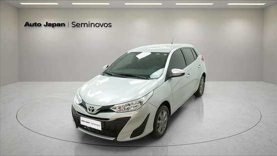 TOYOTA-YARIS-2021