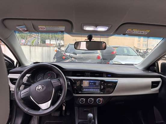 TOYOTA-COROLLA-1.8 GLI 16V FLEX 4P AUTOMÁTICO TOYOTA-COROLLA-2017