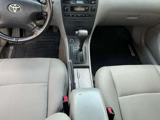 TOYOTA-COROLLA-1.8 SE-G 16V GASOLINA 4P AUTOMÁTICO TOYOTA-COROLLA-2003