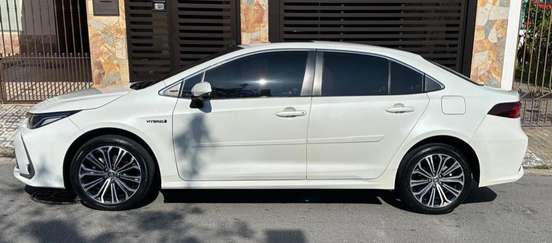 TOYOTA-COROLLA-2020