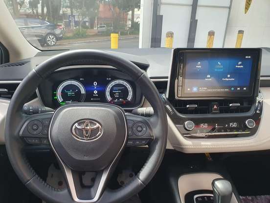 TOYOTA-COROLLA-2024