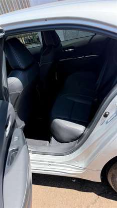 TOYOTA-COROLLA-2023