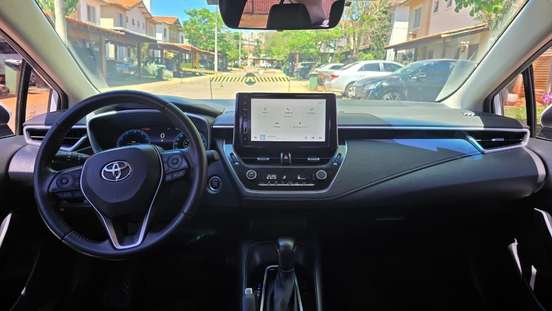 TOYOTA-COROLLA-2023
