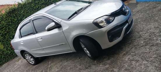 TOYOTA-ETIOS-1.5 X PLUS SEDAN 16V FLEX 4P AUTOMÁTICO TOYOTA-ETIOS-2019
