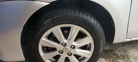 TOYOTA-ETIOS-2019