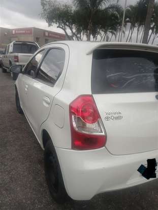 TOYOTA-ETIOS-1.5 XS 16V FLEX 4P MANUAL TOYOTA-ETIOS-2015