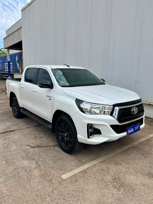 TOYOTA-HILUX-2018
