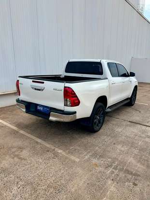 TOYOTA-HILUX-2018