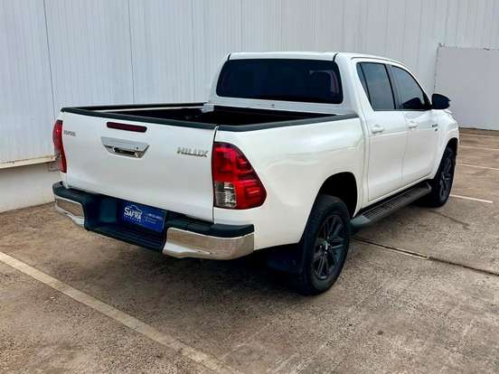 TOYOTA-HILUX-2.7 SR 4X2 CD 16V FLEX 4P AUTOMÁTICO TOYOTA-HILUX-2018