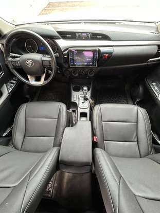 TOYOTA-HILUX-2018