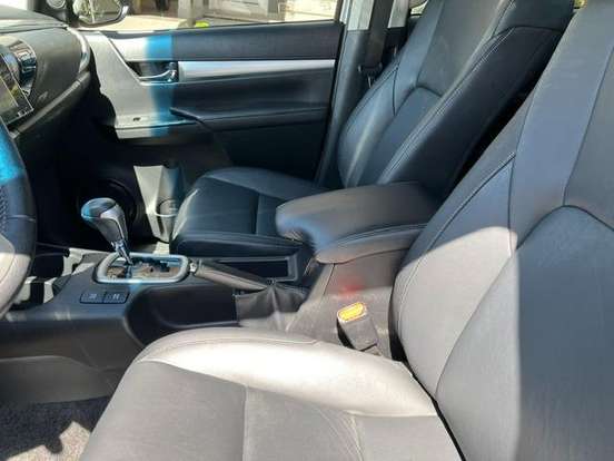 TOYOTA-HILUX-2.7 SRV 4X2 CD 16V FLEX 4P AUTOMÁTICO TOYOTA-HILUX-2017