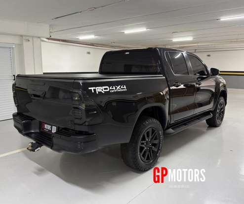 TOYOTA-HILUX-2019