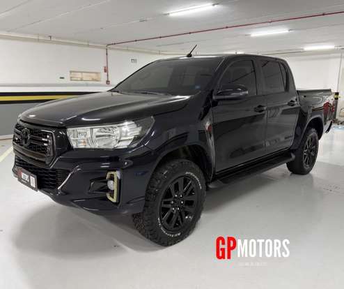 TOYOTA-HILUX-2019