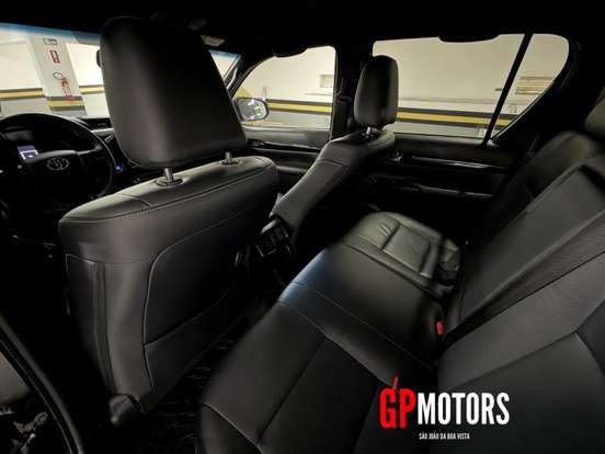TOYOTA-HILUX-2.7 SRV 4X4 CD 16V FLEX 4P AUTOMÁTICO TOYOTA-HILUX-2019